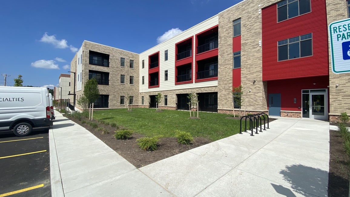 People Inc. Jefferson Avenue Apartments: Exterior 2