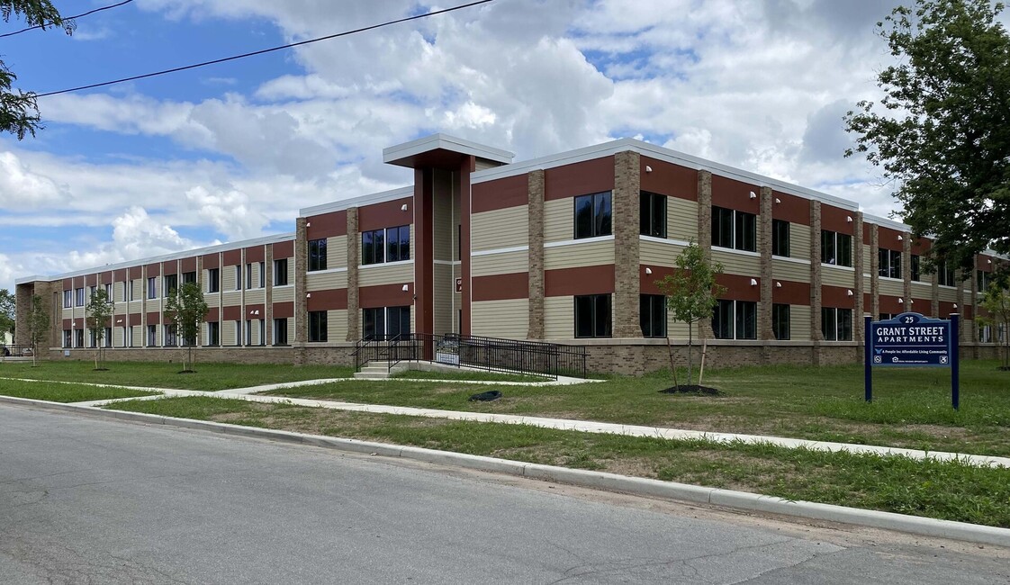 Grant Street School Apartments